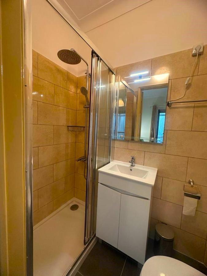 Lisabonna Guest House 아마도라 외부 사진